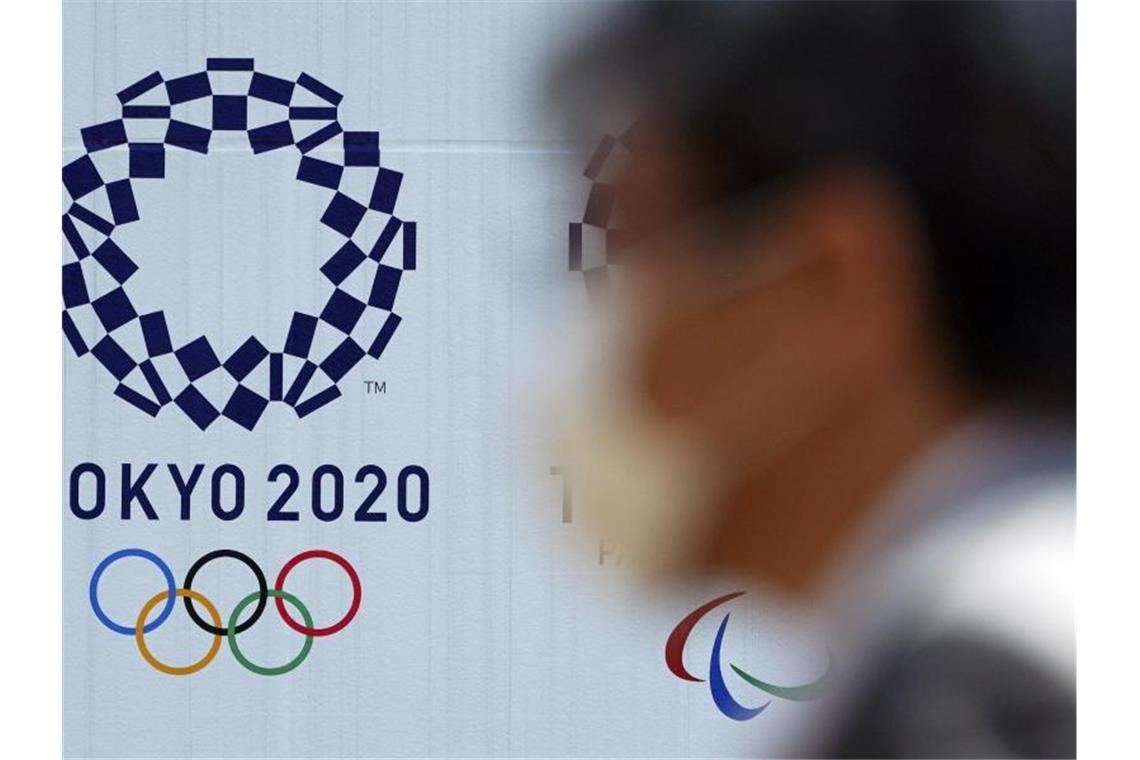Die Olympischen Spiele sollen erst im Jahr 2021 stattfinden. Foto: Eugene Hoshiko/AP/dpa