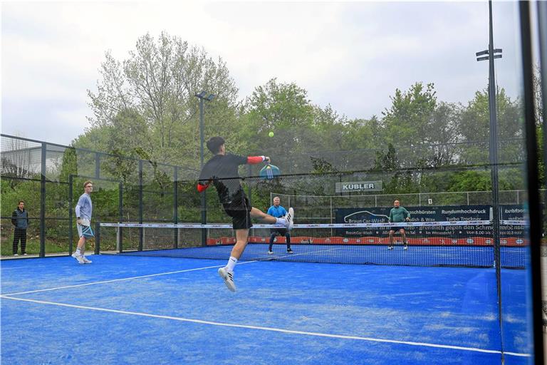 Die Padelplätze der TSG Backnang Tennis werden sogar noch besser angenommen, als es sich der Verein erhofft hatte. Foto: Alexander Becher