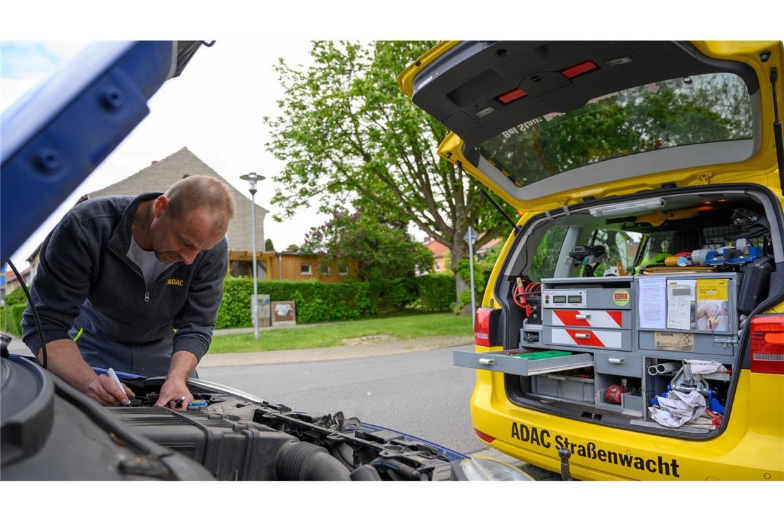 Die Pannenhilfe gehört zum Angebot des ADAC. (Archivbild)