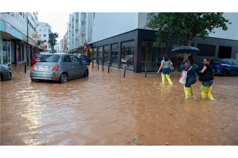 Die Partyinsel stürzte ins Chaos.