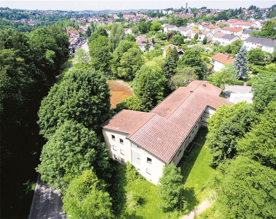 Die Paulinenpflege will das Peter-Odenwälder-Haus am Ortsausgang Richtung Steinbach aus dem Dornröschenschlaf wecken. Archivfoto: A. Becher