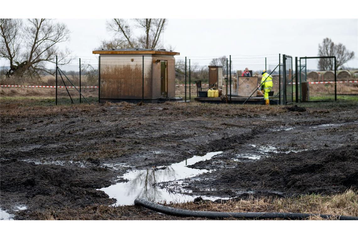 Die Pipeline von Rostock nach Schwedt ist nach dem Austritt von Öl aus einem Leck wieder in Betrieb. (Archivbild)