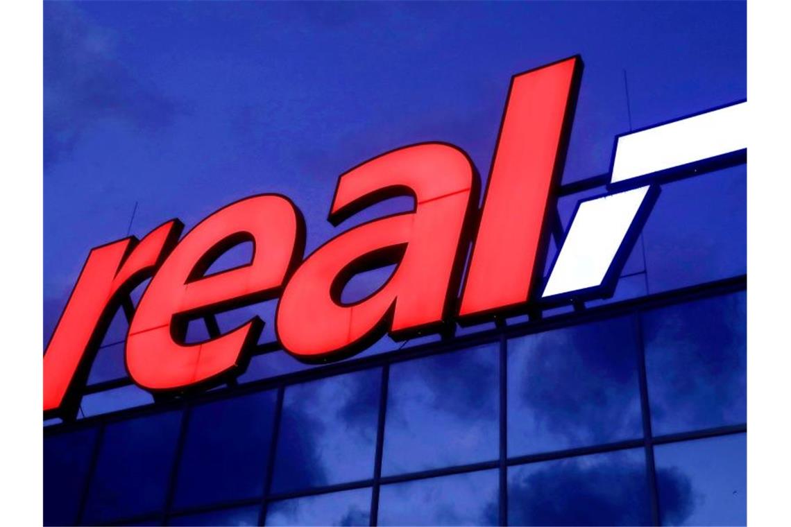 Real: Kartellamtsbedenken gegen Übernahmepläne von Kaufland Die Pläne des Großflächen-Discounters Kaufland zur Übernahme von bis zu 101 Filialen des Wettbewerbers Real stoßen beim Bundeskartellamt auf Bedenken. Foto: Oliver Berg/dpa