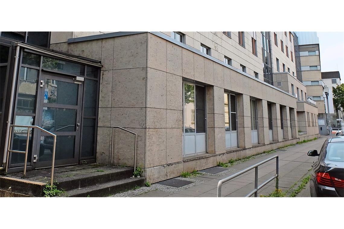 Handel und Gewerbe in Sorge wegen Maßregelvollzug Die Pläne sind umstritten: Das ehemalige Rotkreuzkrankenhaus in Bad Cannstatt soll zu einer forensischen Psychiatrie werden.