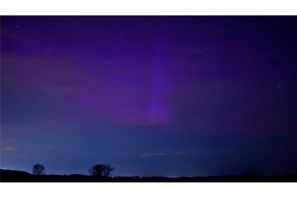 Polarlichter leuchten über Brandenburg und Sachsen-Anhalt Die Polarlichter waren etwa über Calbe im Salzlandkreis zu beobachten.