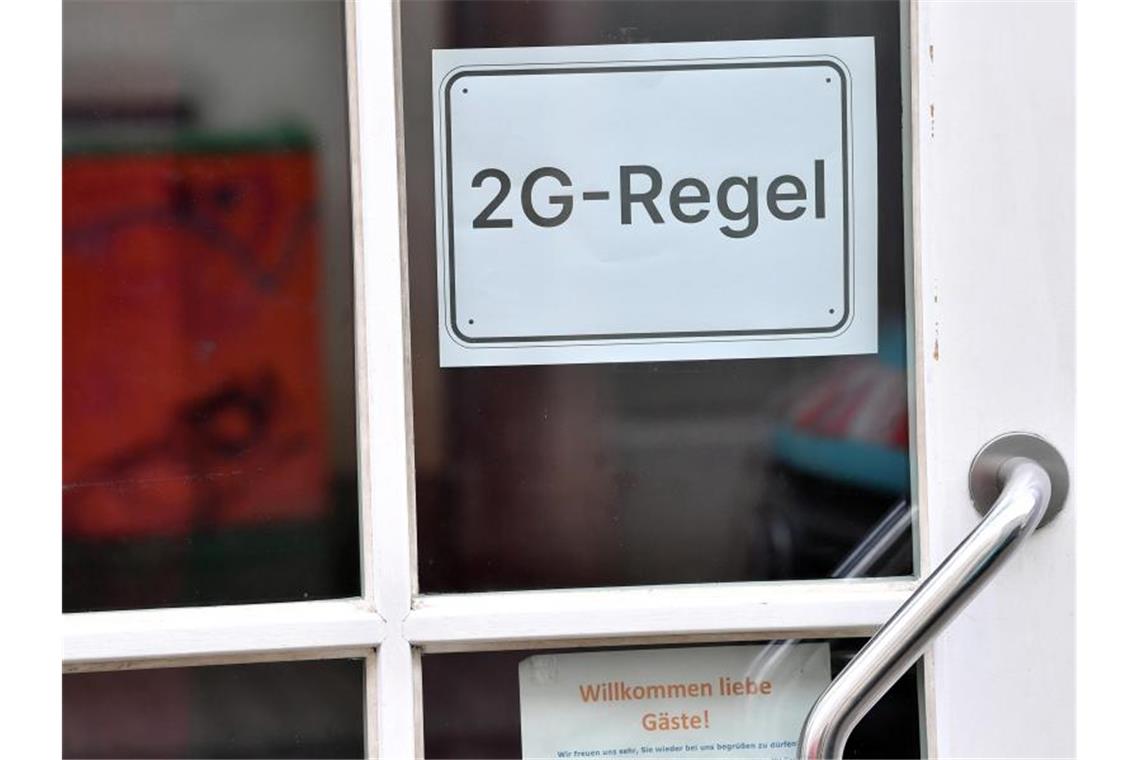 Ampel zieht bei weiterem Corona-Kurs nicht an einem Strang Die Politik diskutiert über Lockerungen, etwa der 2G-Regeln. Foto: Martin Schutt/dpa-Zentralbild/dpa