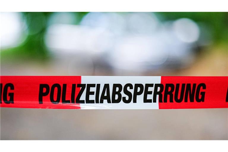 Die Polizei ermittelt nach dem Leichenfund. (Symbolfoto)