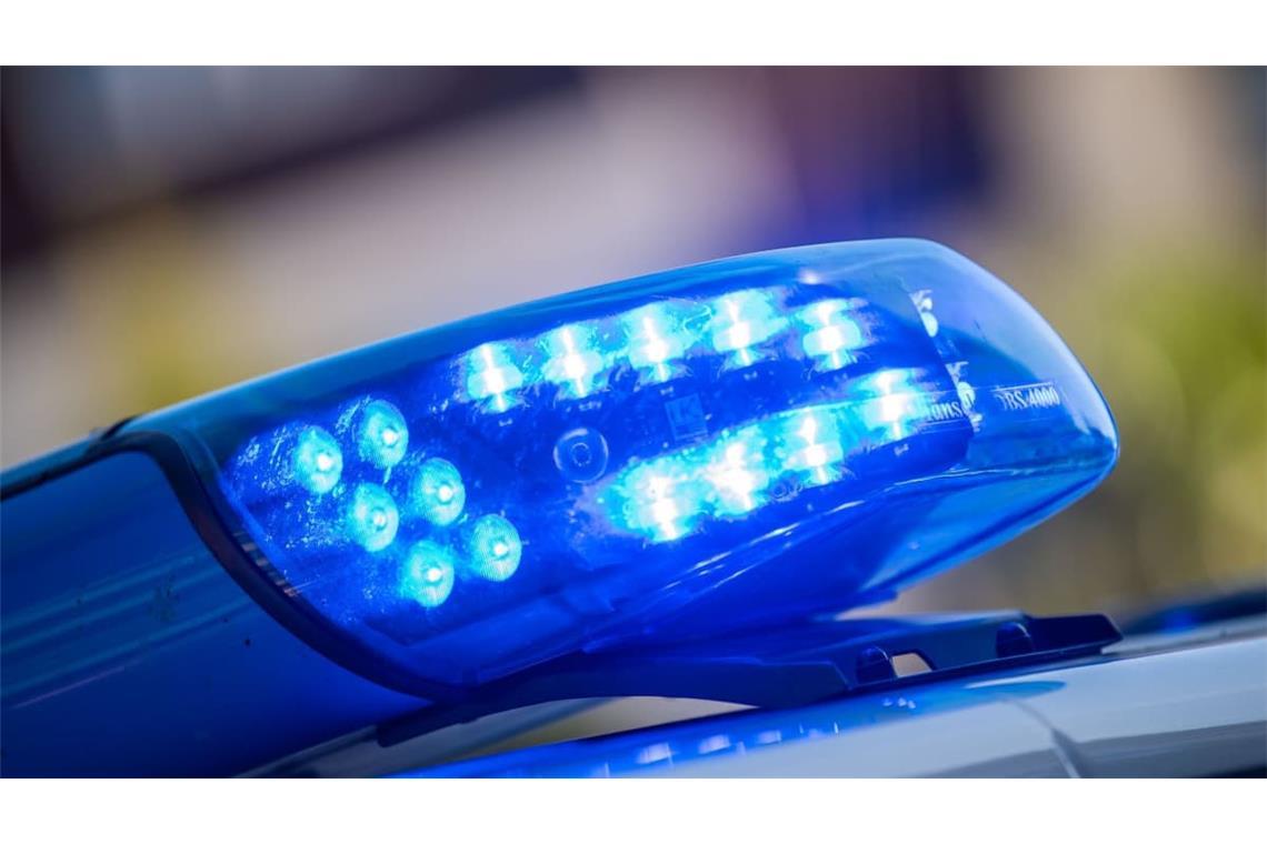 Die Polizei ermittelt nach dem Sturz eines Arbeiters in Uhldingen. (Symbolbild)