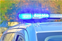 Die Polizei ermittelt nun, wer zum Unfallzeitpunkt am Steuer saß. Symbolfoto: Tobias Sellmaier