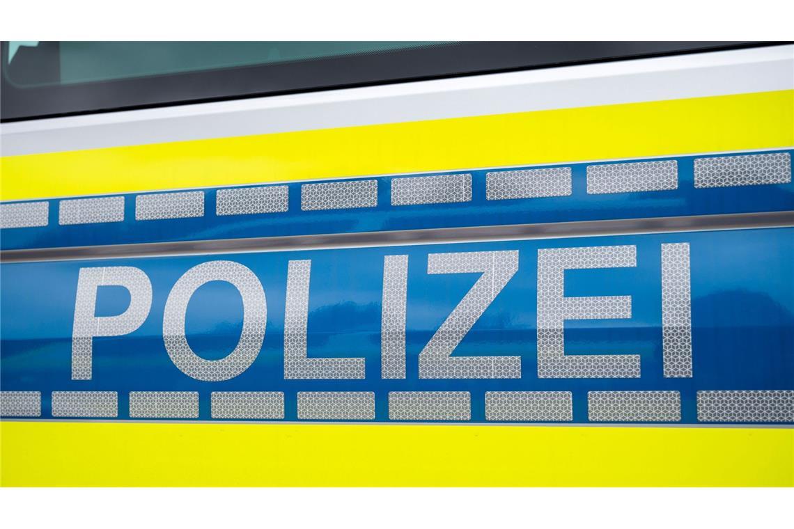 Streit auf Feldweg – Mann mit Cuttermesser schwer verletzt