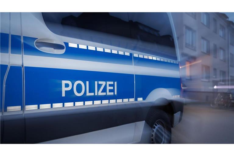 Die Polizei führt mehrere Durchsuchungen im Raum Freiburg durch. (Symbolbild)