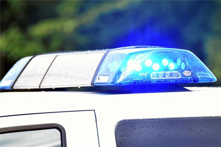 Die Polizei hält den selben Mann gleich zweimal in einer Nacht auf. Symbolfoto: Tobias Sellmaier