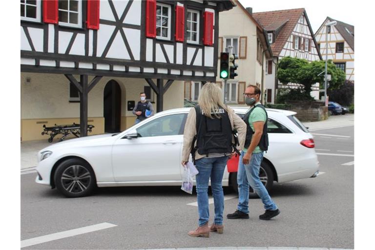 Die Polizei hat eine Frau tot und einen Mann schwer verletzt aufgefunden. Foto: Schulz/SDMG/dpa/Archivbild