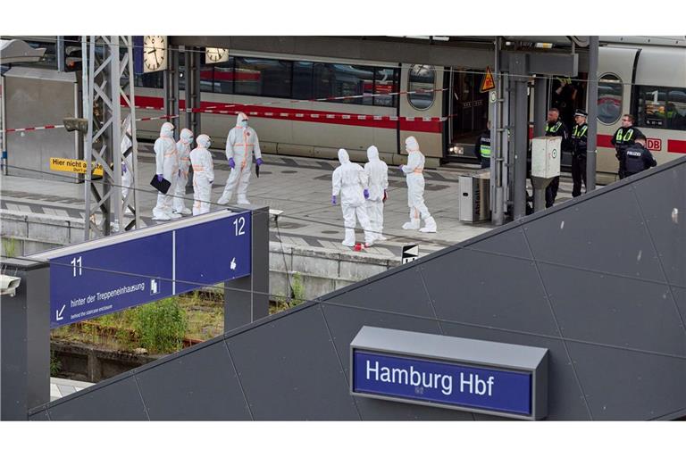 Die Polizei hat eine Frau unter Tatverdacht festgenommen.