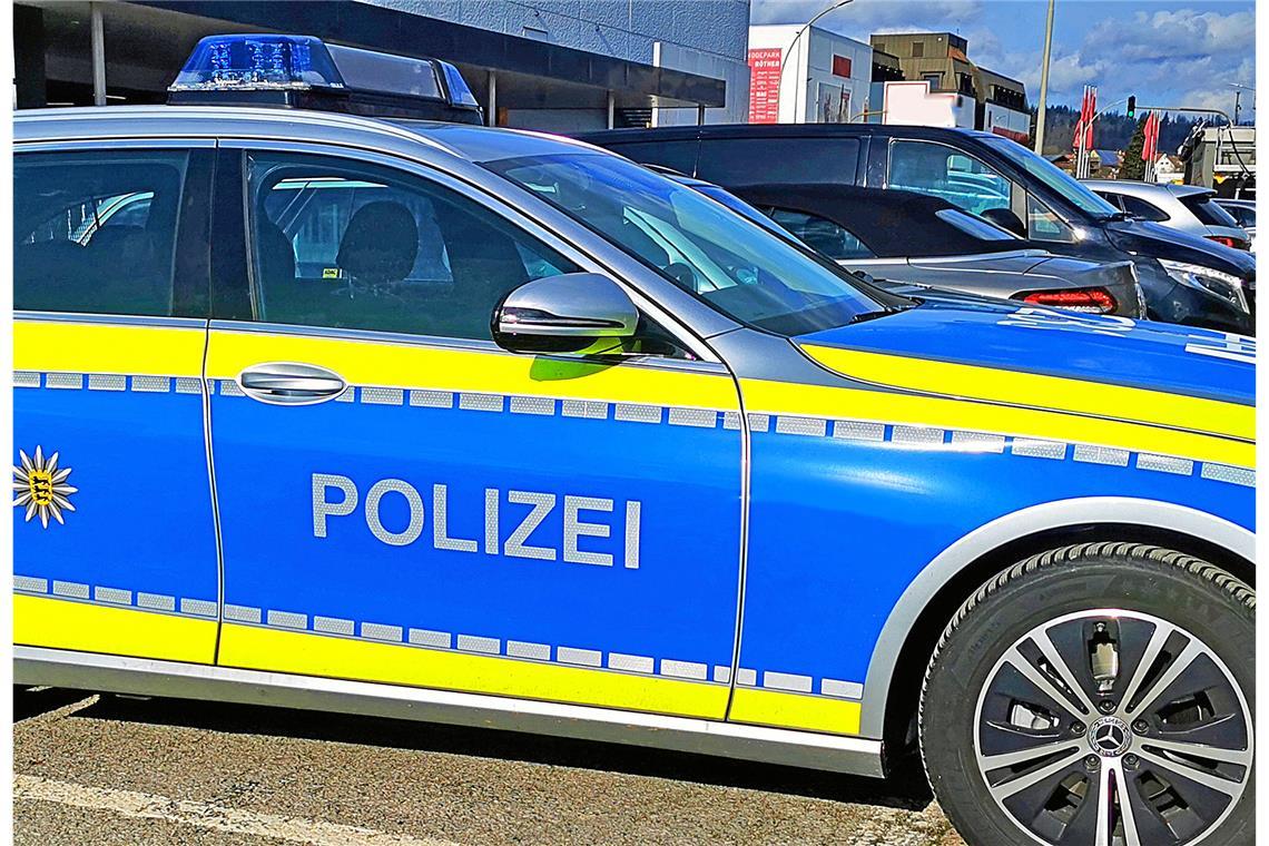 Fußgänger in Backnang von Pkw erfasst Die Polizei ist am Freitagabend zu einem Unfall in der Murrhardter Straße gerufen worden. Symbolbild: Tobias Sellmaier