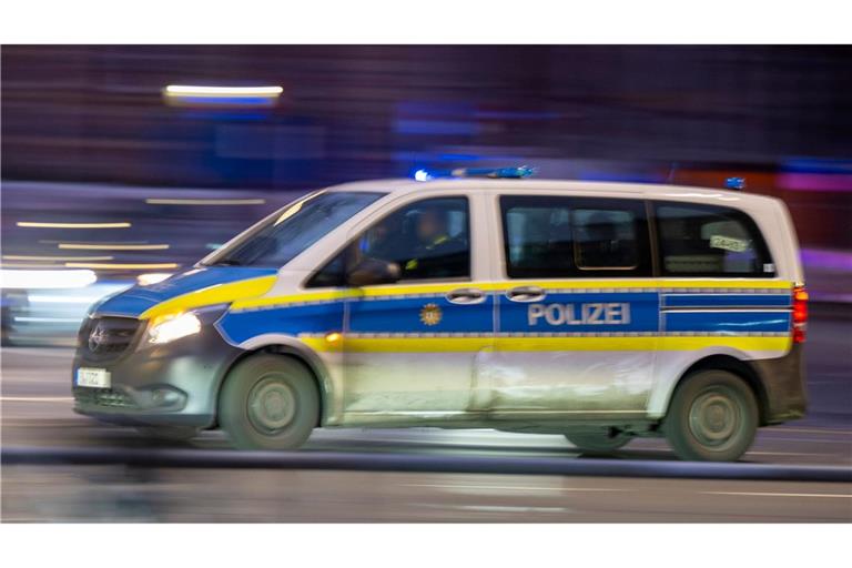 Die Polizei ist im Großeinsatz. (Symbolbild)