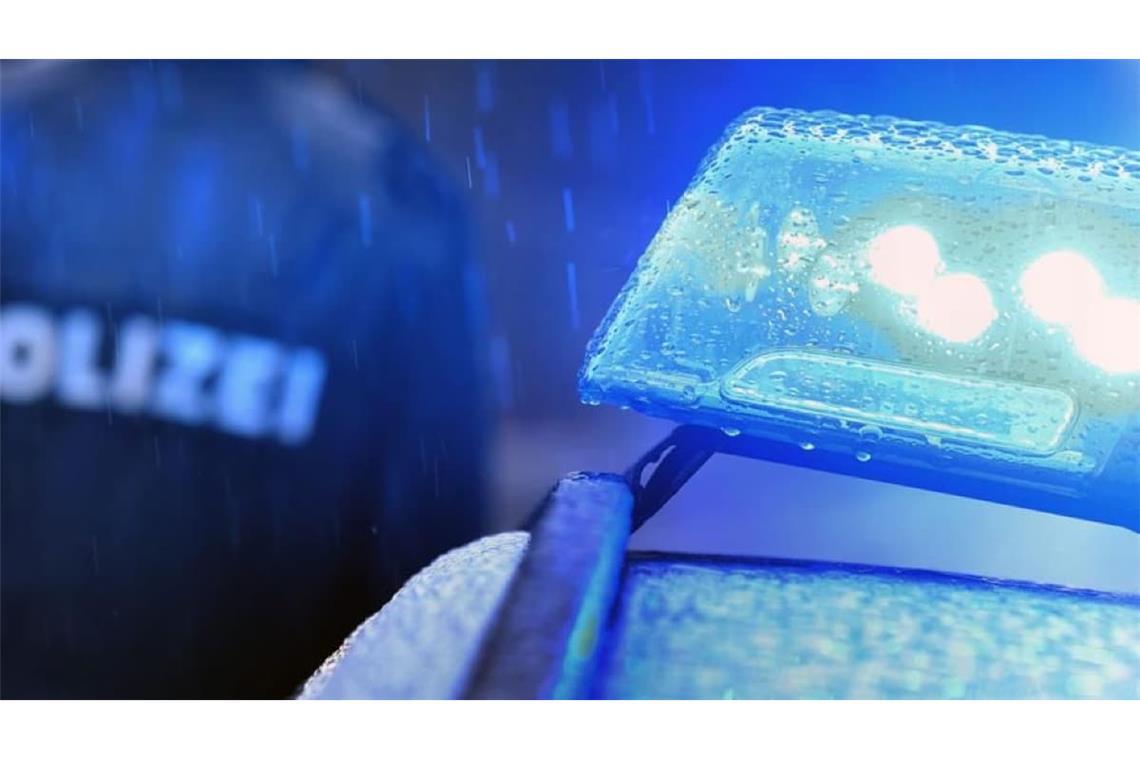 Die Polizei ist in der Nacht zum Sonntag alarmiert worden, weil eine Geburtstagsparty in Balingen völlig aus dem Ruder lief. (Symbolfoto)