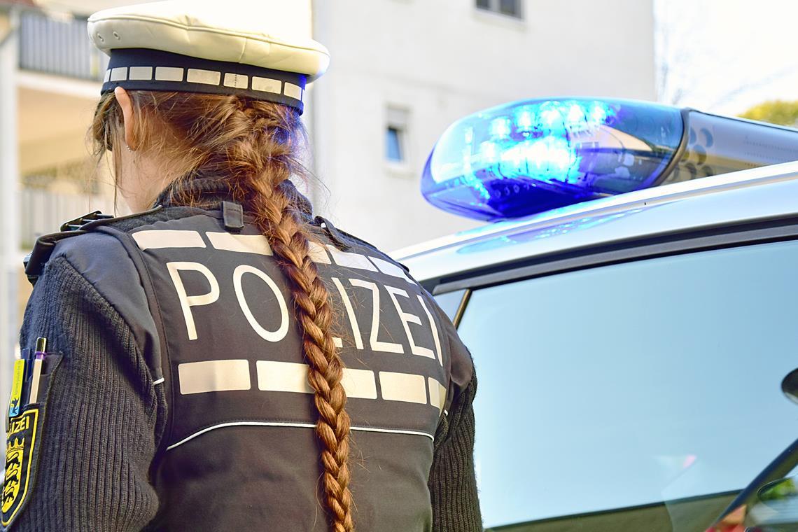 Zwei Männer wegen Brandstiftung in Backnang festgenommen Die Polizei konnte die beiden Tatverdächtigen festnehmen. Symbolfoto: Tobias Sellmaier