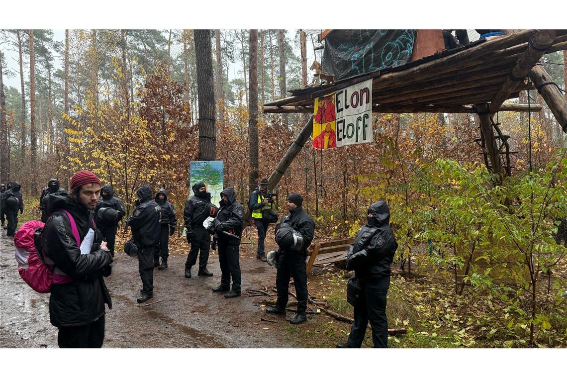 Tesla-Gegner zu Camp-Auflösung: "Wir sind wütend"