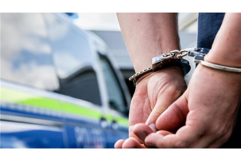 Die Polizei nahm einen Tatverdächtigen fest. (Symbolbild)