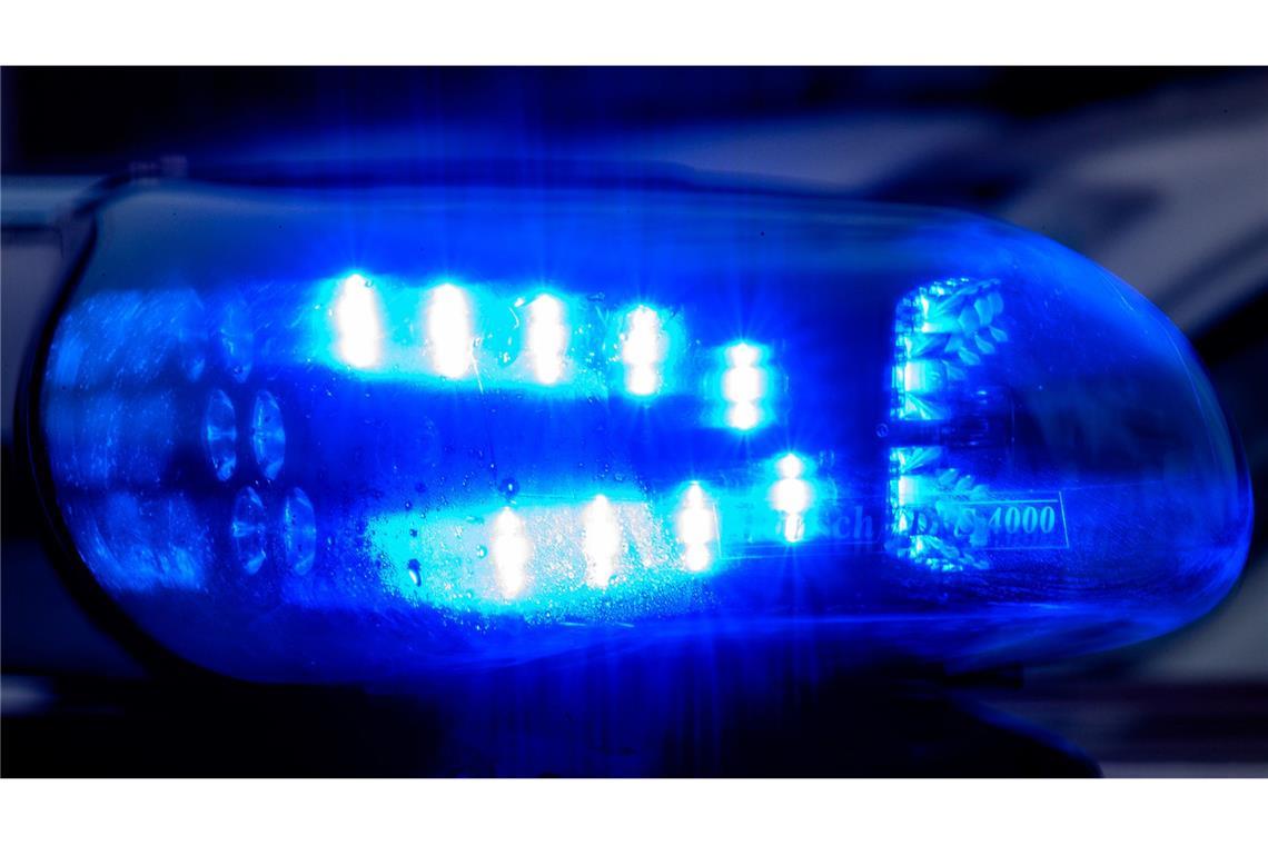 Frustrierter Zocker löst Polizeieinsatz aus Die Polizei rückte an und konnte schnell Entwarnung geben. (Symbolbild)