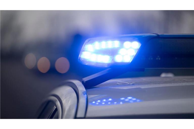 Die Polizei sperrte die Autobahn an der Grenze zur Schweiz. (Symbolbild)