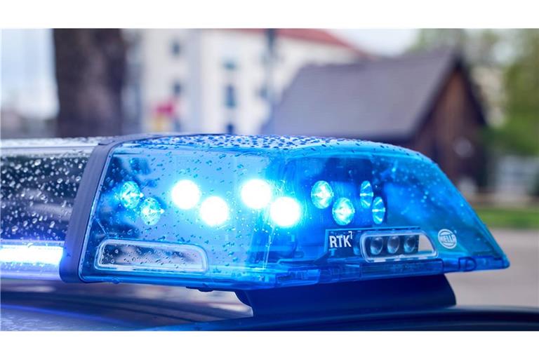 Die Polizei stoppte das Auto. (Symbolbild)