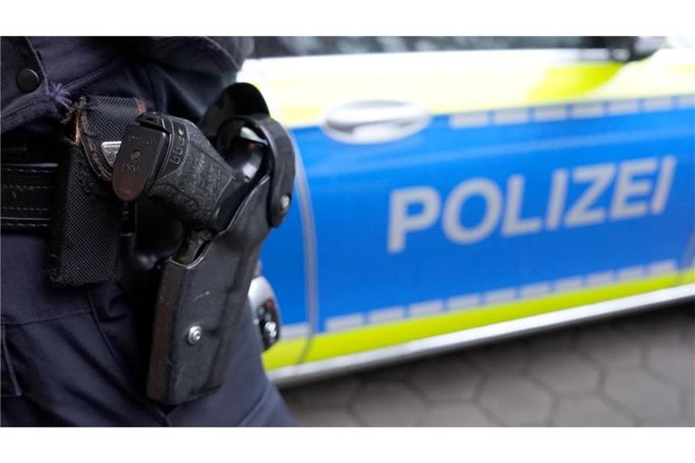 Die Polizei stürmte eine Wohnung nach einem Hinweis&nbsp;– es war allerdings die Falsche. (Symbolbild)