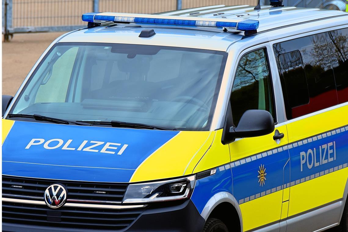 Falschfahrer auf der Bundesstraße Die Polizei sucht Verkehrsteilnehmen, denen der Falschfahrer entgegen gekommen ist. Symbolfoto: Tobias Sellmaier