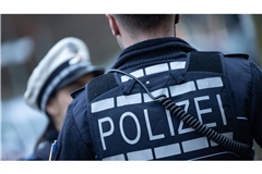 Die Polizei suchte nach dem Angriff auf den SPD-Politiker Matthias Ecke nach dem Täter. Nun hat er sich gestellt. (Symbolbild)