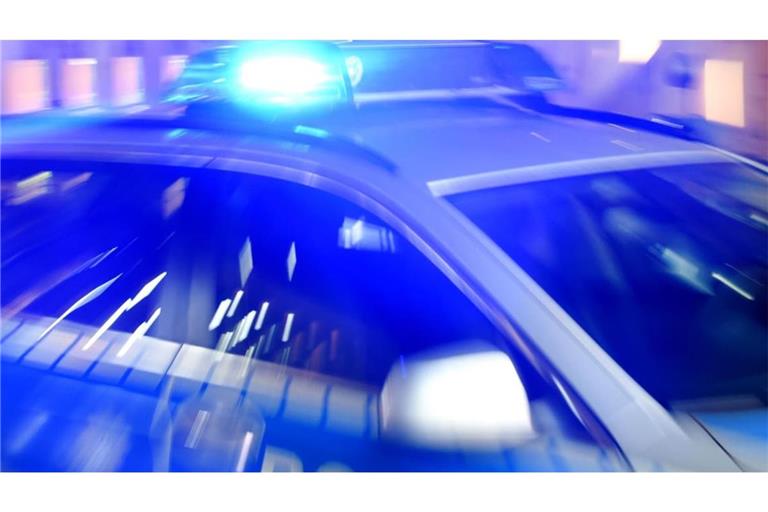 Die Polizei war in Zimmern ob Rottweil wegen eines Unfalls im Einsatz. (Symbolbild)