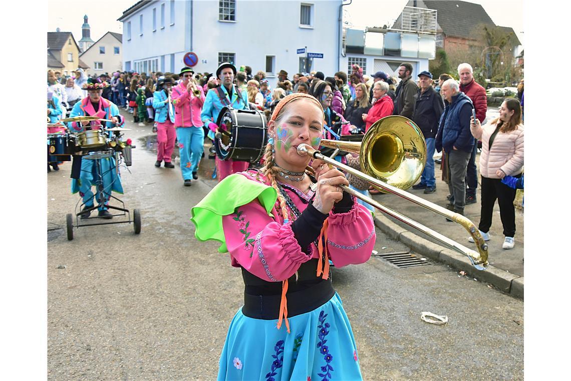Die Posaune der Gmendr Altstadtfäger. Faschingsumzug in Althütte. SK