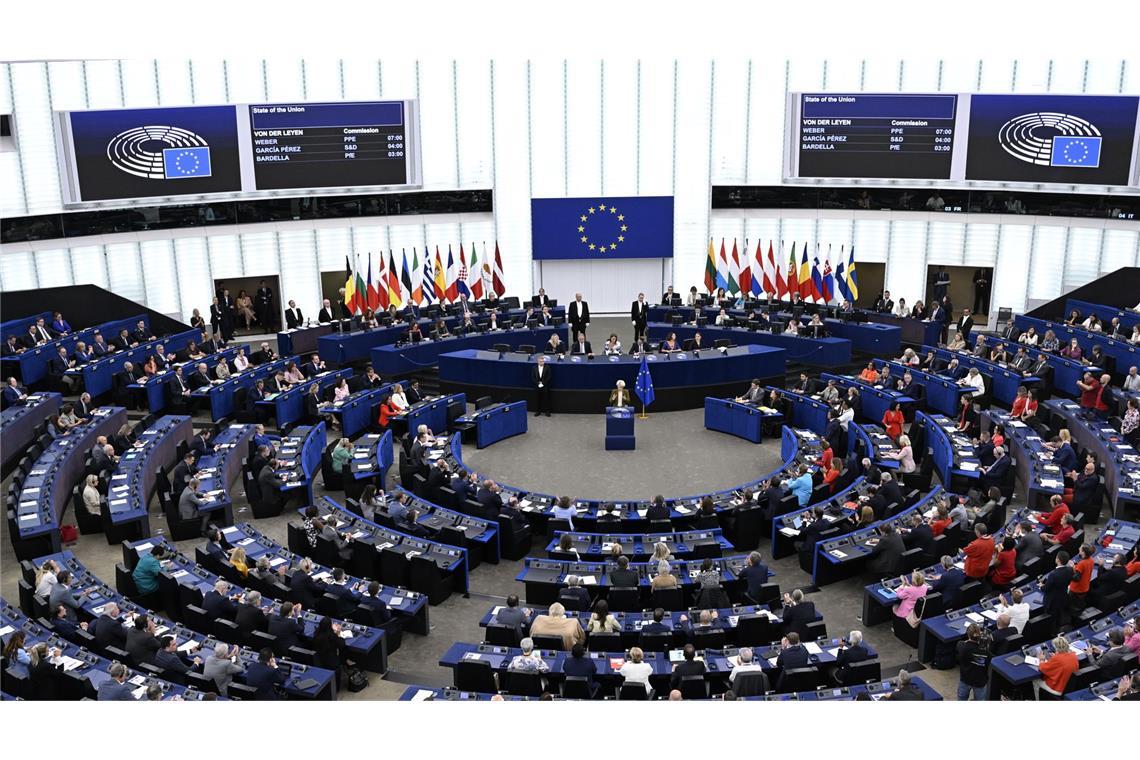 Die Präsidentin der Europäischen Kommission, Ursula von der Leyen, be ihrer Rede zur Lage der Union im Europäischen Parlament in Straßburg.