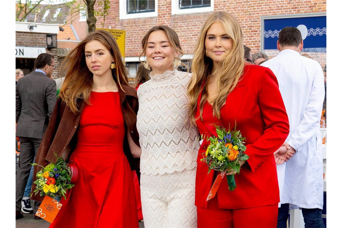 Die Prinzessinnen Alexia, Ariane und Kronprinzessin Amalia waren beim Königstag, anlässlich des Geburtstags ihres Vaters, ebenfalls dabei.