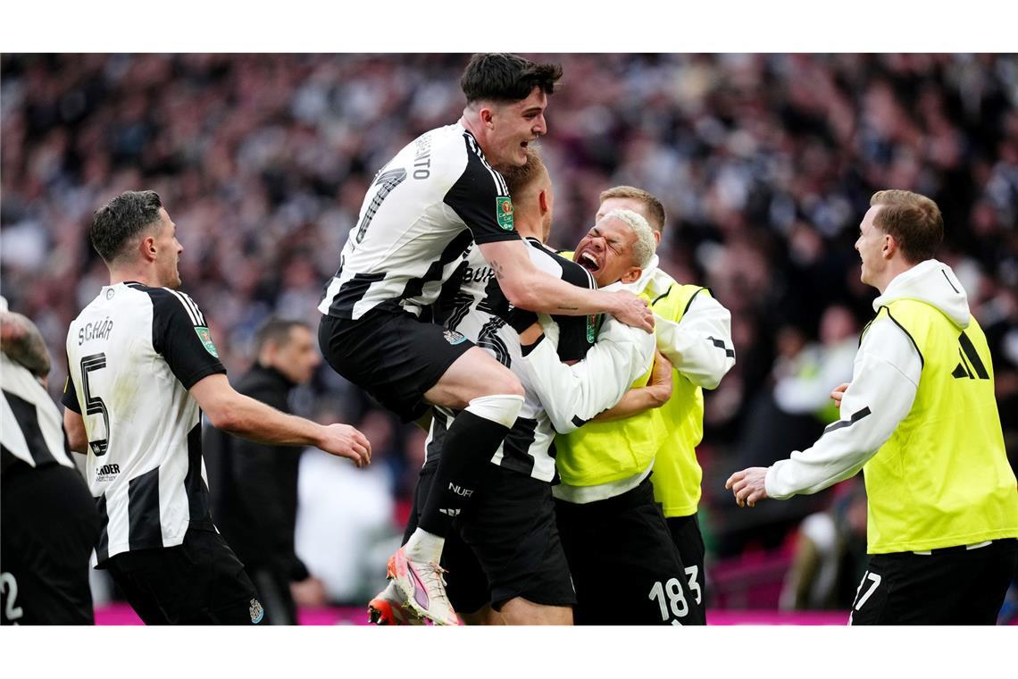 Newcastle gewinnt Ligapokal-Finale gegen Liverpool