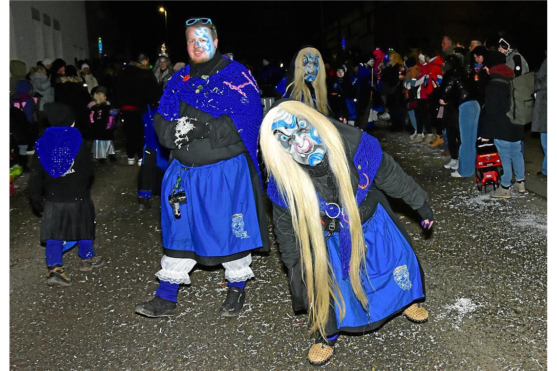 Die Quellahexa aus Bad Rietenau. Nachtumzug der Schbiallomba-Schlotzer in Auenwa...