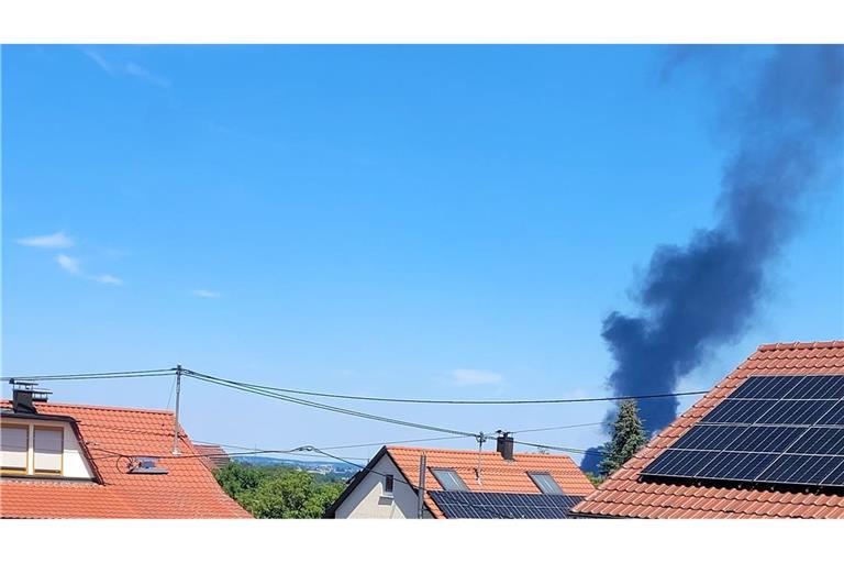 Die Rauchsäule war kilometerweit zu sehen.