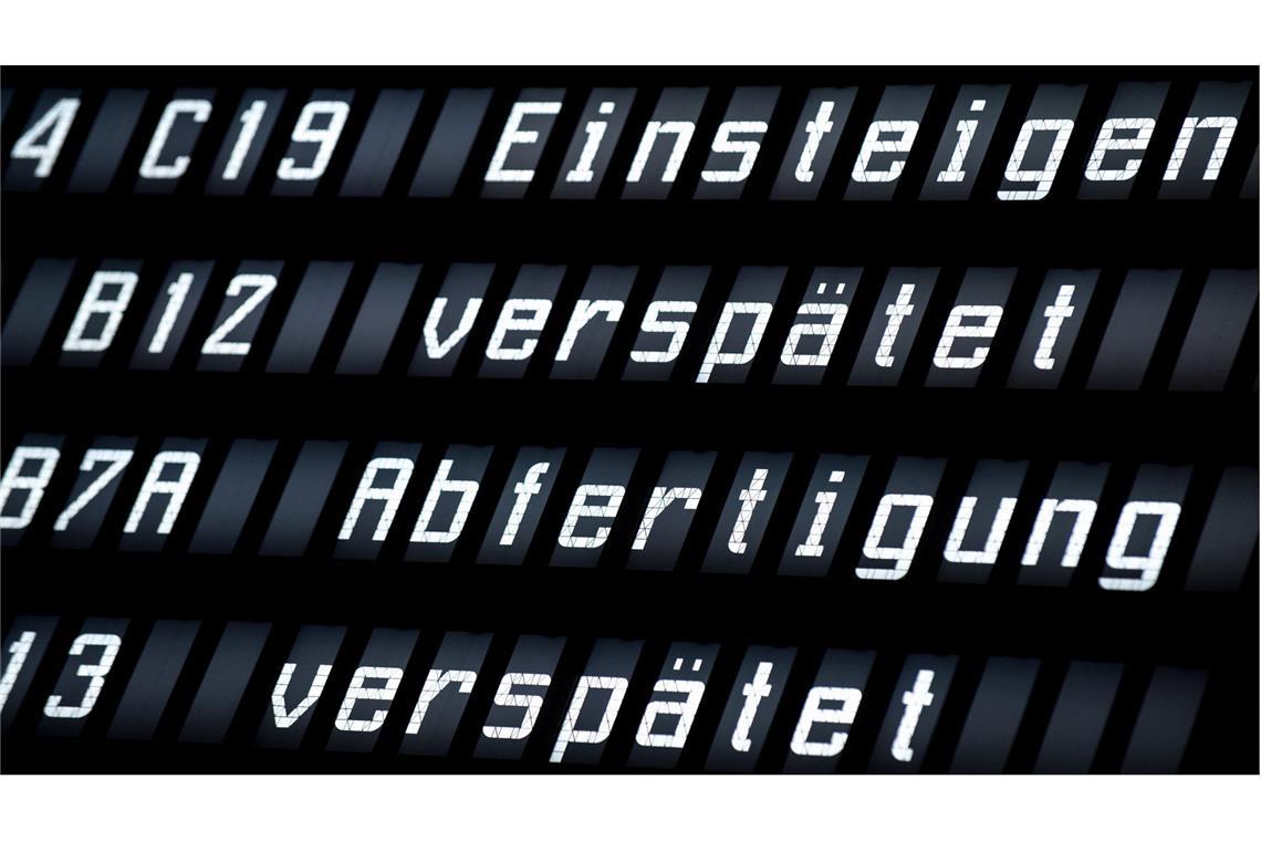 EU-Streit um Verringerung der Rechte für Fluggäste Die Rechte von Fluggästen könnten von Brüssel empfindlich eingeschränkt werden. Deswegen gibt es in der EU nun heftigen Streit.