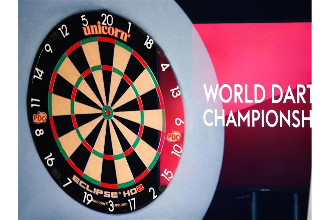 Reisebeschränkungen: Darts-WM droht Corona-Chaos