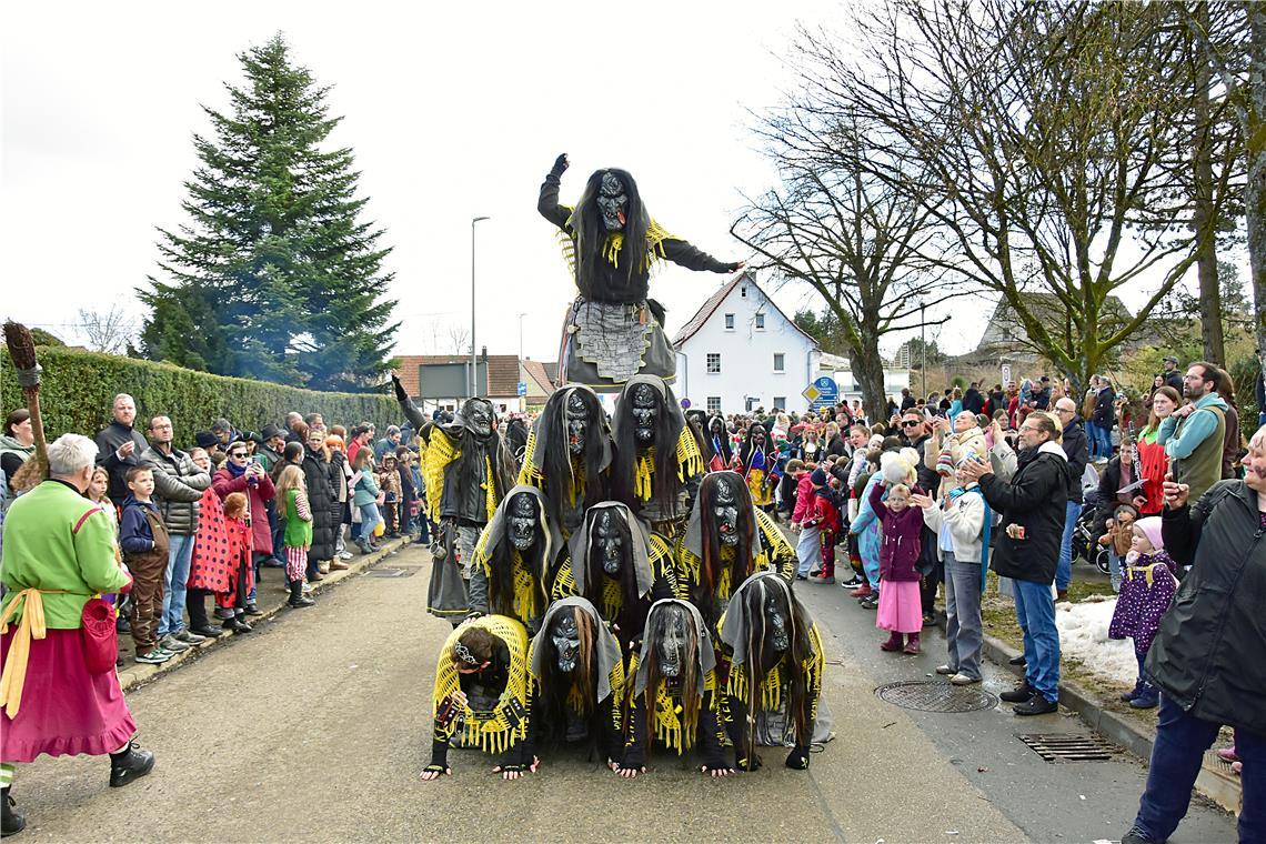 Die Renninger Stoibruch-Hexa. Faschingsumzug in Althütte. SK