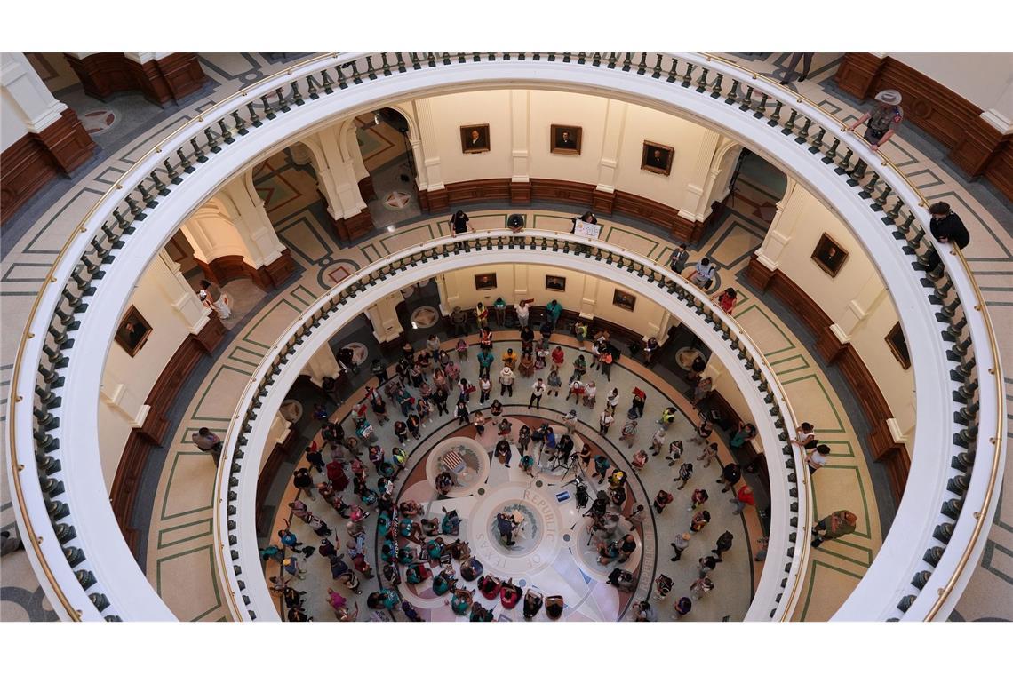 Texas treibt umstrittenen neuen Wahlkreis-Zuschnitt voran Die Republikaner in Texas streben fünf zusätzliche Sitze für ihre Partei im US-Repräsentantenhaus an.