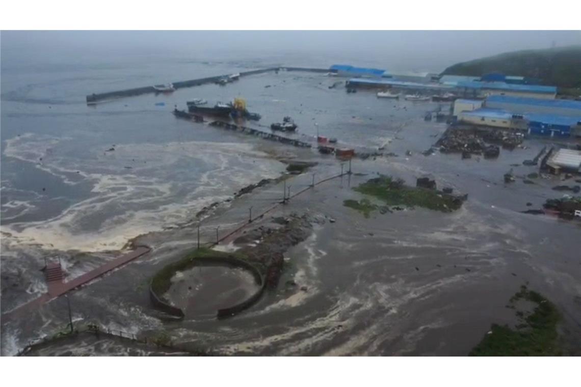 Heftiges Erdbeben löst Tsunami-Alarm am Pazifik aus Die russischen Behörden haben die Tsnunami-Warnung wieder aufgehoben - ohne Hinweise auf größere Schäden.