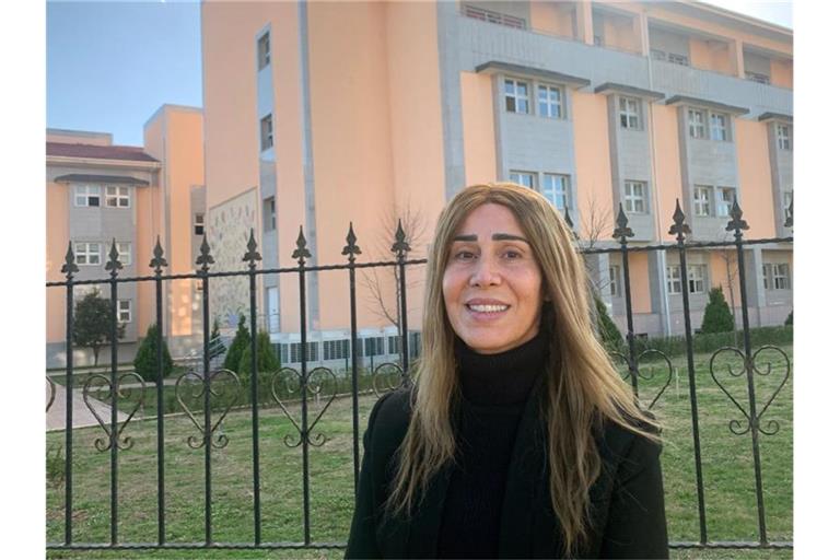 Die Sängerin Hozan Cane aus Köln darf endlich aus der Türkei ausreisen. Foto: Linda Say/dpa/Archivbild