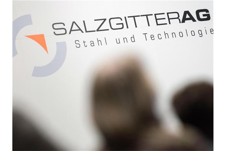 Die Salzgitter AG plant eine schrittweise Änderung bei der Fertigung von Stahl. Foto: picture alliance / dpa