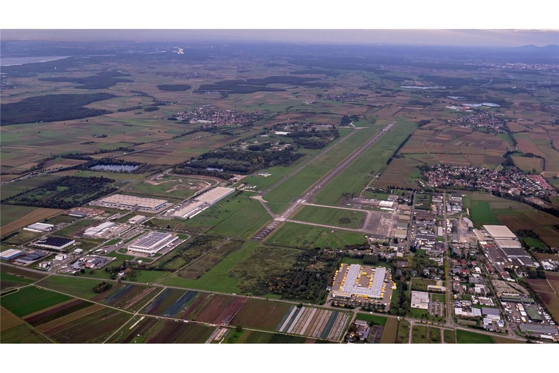 Grundwasser am Flugplatz Lahr mit Chemikalien kontaminiert Die Schadstoffe reichen vom Flugplatz bis in den Ort Meißenheim. (Archivbild)