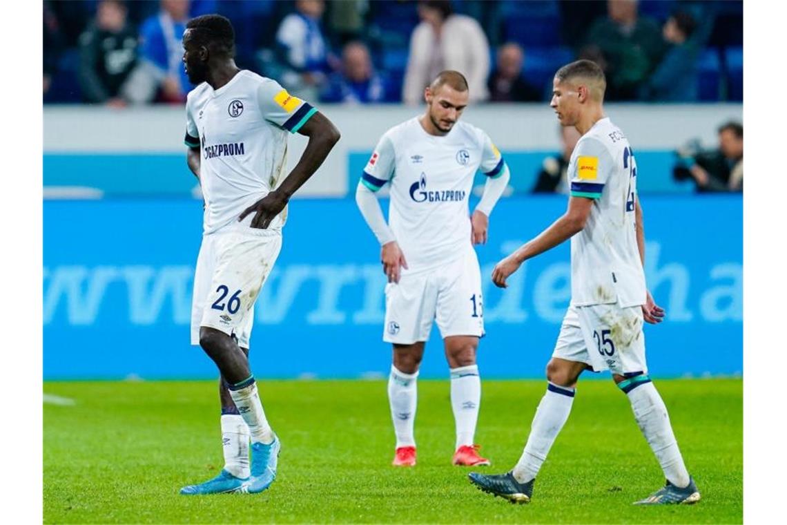 Die Schalker wollen die Niederlage in Hoffenheim schnell abhaken. Foto: Uwe Anspach/dpa