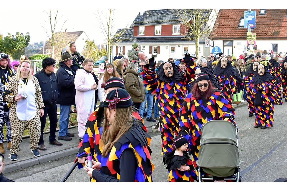 Die Schbiallomba-Schlotzer aus Auenwald. Faschingsumzug in Althütte. SK