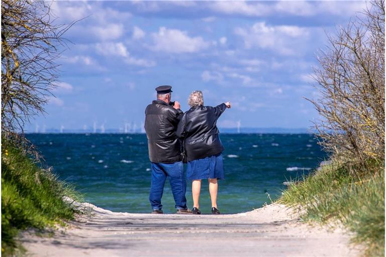 Die Schere zwischen vermögenden und armen Rentnern in Deutschland wird immer größer.