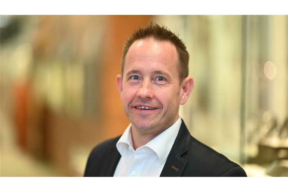 Die Schmuck-Geschäfte in der oberen Preislage laufen laut BVSU-Hauptgeschäftsführer Guido Grohmann sehr gut. (Archivbild)