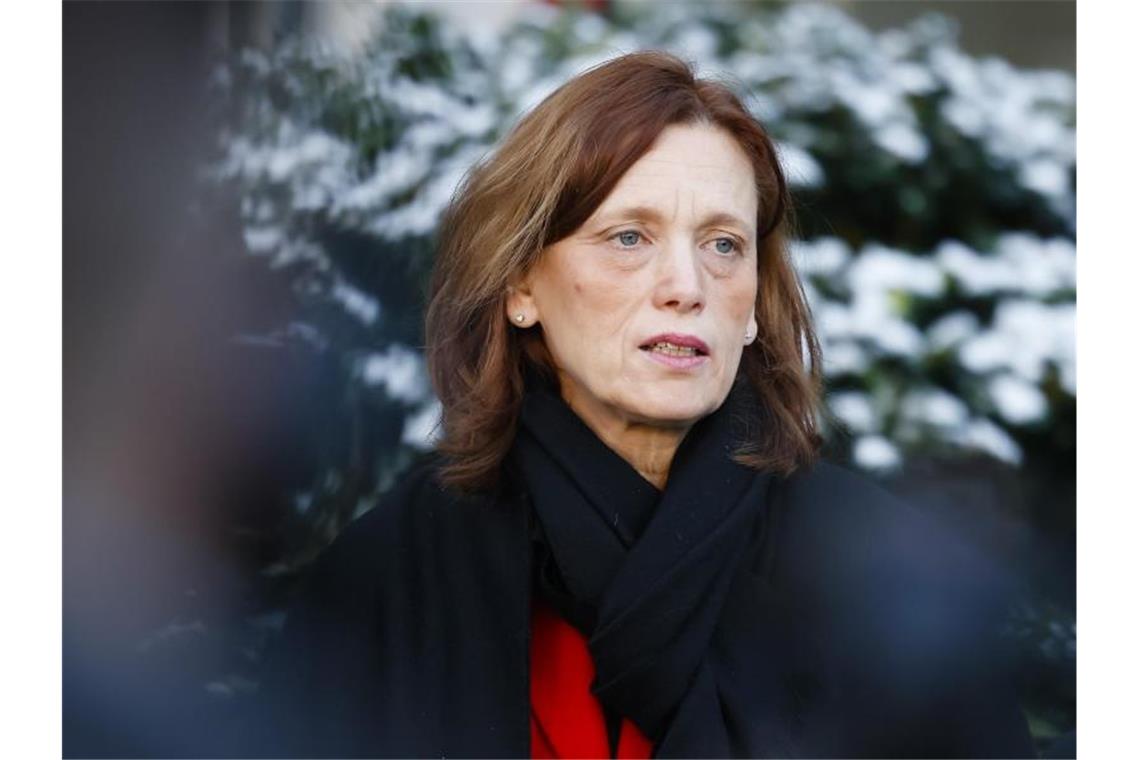 KMK-Präsidentin trifft Schüler nach Pandemie-Brandbrief „Die Schülerinnen und Schüler fordern zu Recht ein, rechtzeitig gehört zu werden“: Karin Prien. Foto: Frank Molter/dpa
